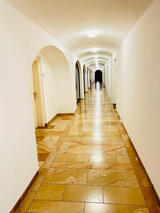 Palais Am Kai - Zentrale Lage, Kostenloser Parkplatz Homestay Salzburg